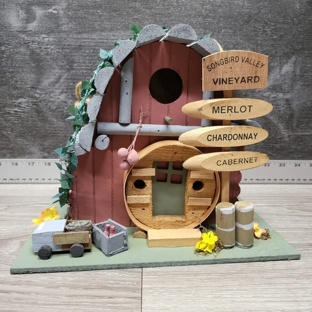 Vineyard Vintage Winery Birdhouse 10.75x6.75x8.5‎
